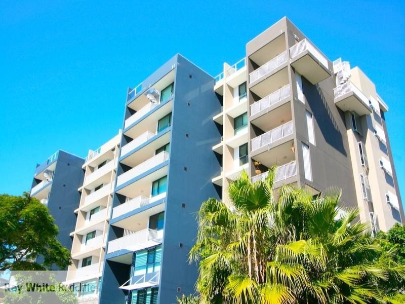 206/25 Dix Street, Redcliffe QLD 4020