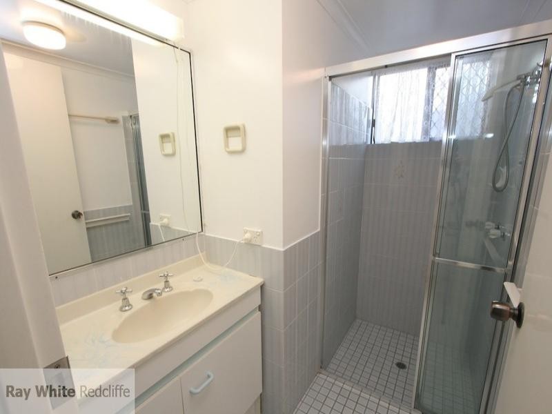 2/13 Meredith Street, Redcliffe QLD 4020