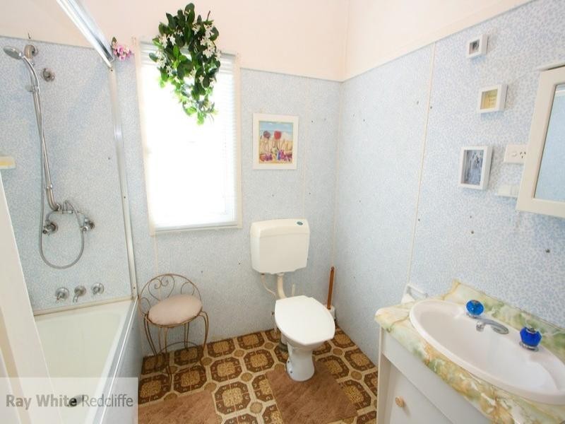 43 Bailey Street, Woody Point QLD 4019