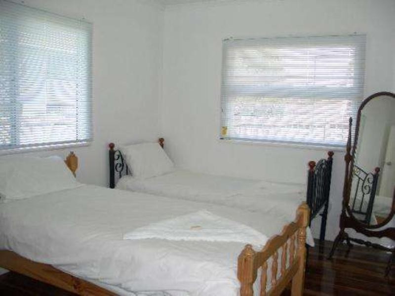 53 Robertson Avenue, Margate QLD 4019