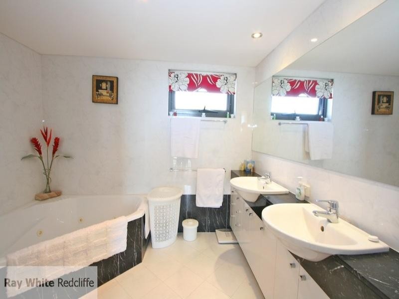 10/36 Prince Edward Parade, Redcliffe QLD 4020