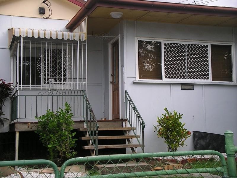 35 Greenup Street, Redcliffe QLD 4020