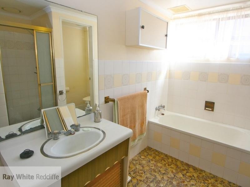 1/17 Downs Street, Redcliffe QLD 4020