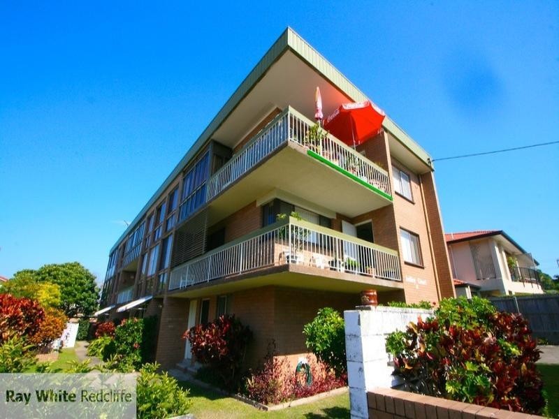 1/17 Downs Street, Redcliffe QLD 4020