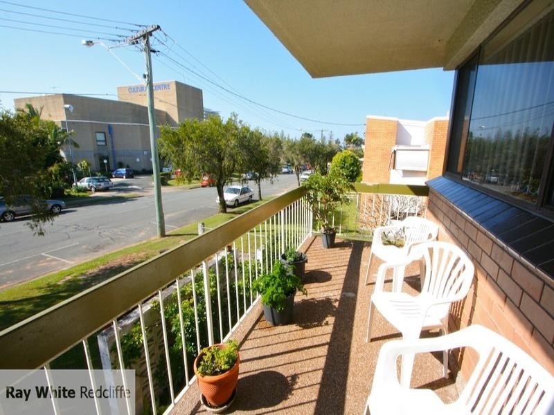 1/17 Downs Street, Redcliffe QLD 4020