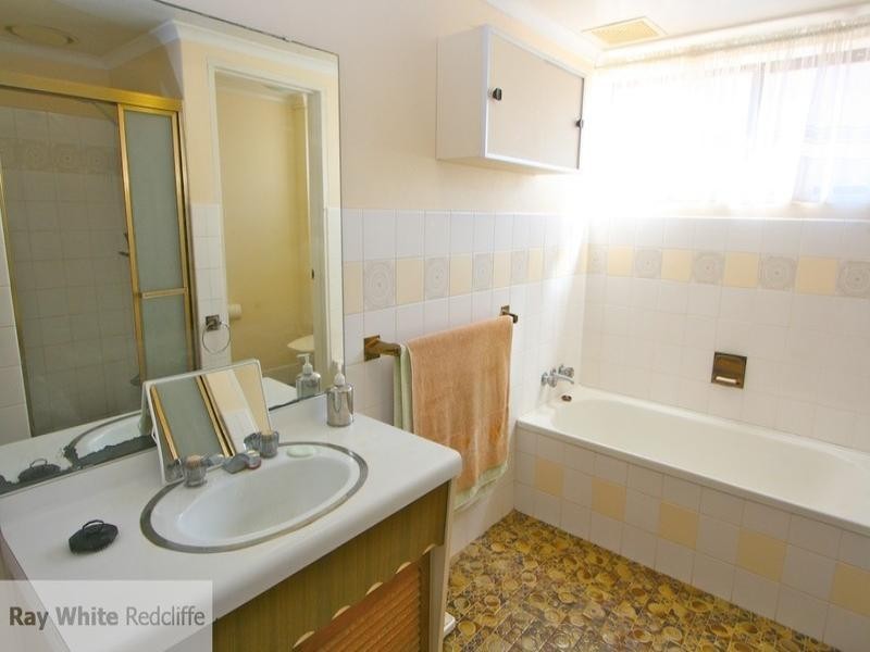 1/17 Downs Street, Redcliffe QLD 4020