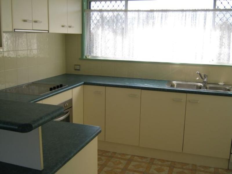 17 Thurecht Parade, Scarborough QLD 4020