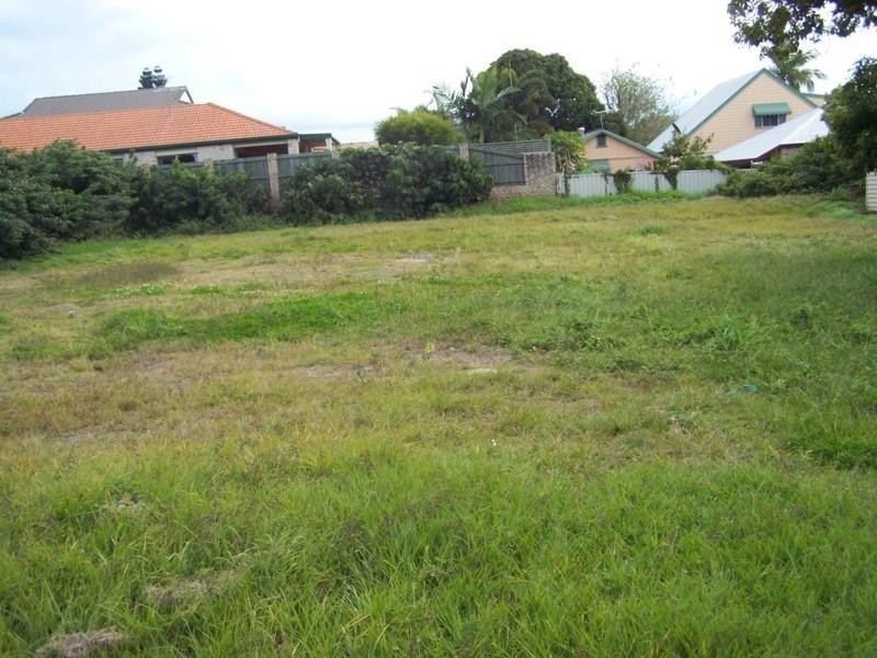 1,2,3,4/3 Landsborough Avenue, Scarborough QLD 4020
