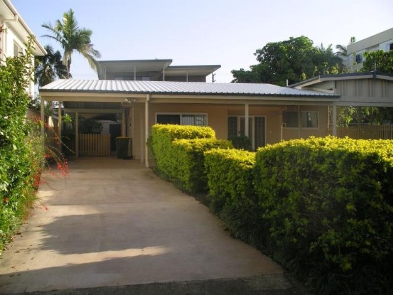 59 Flinders Parade, Scarborough QLD 4020
