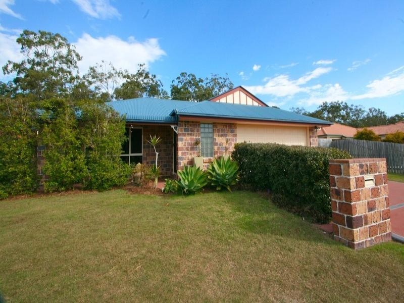 15 Sandwell Crescent, Kippa-ring QLD 4021