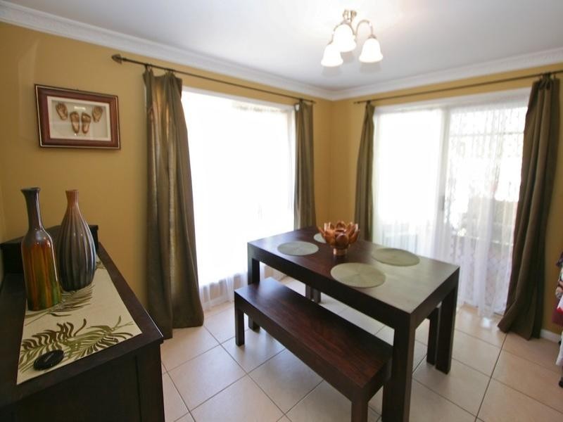 15 Sandwell Crescent, Kippa-ring QLD 4021