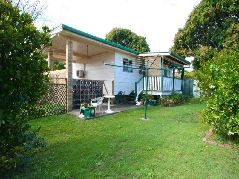 6 Freeman Street, Redcliffe QLD 4020