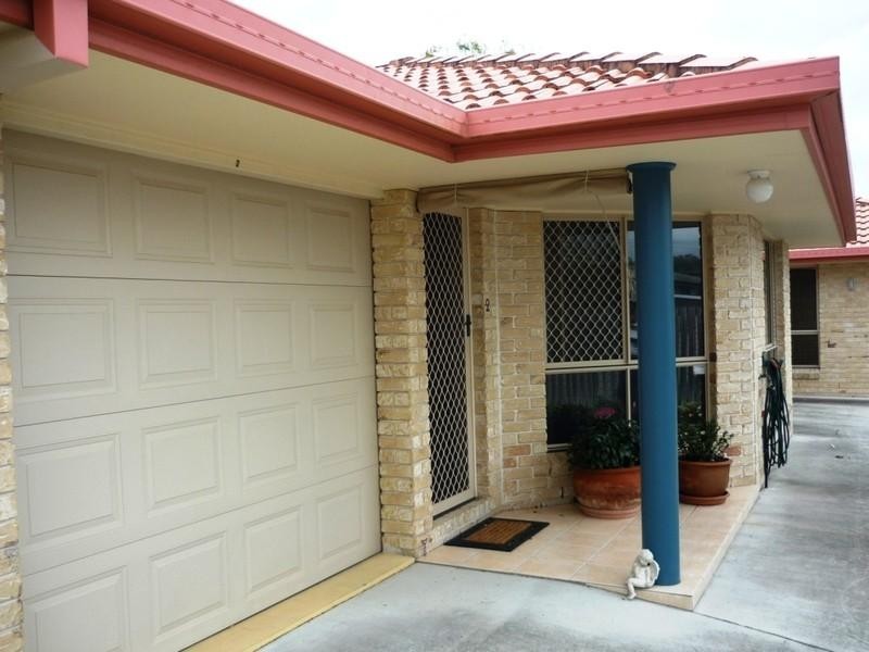 2/12 McAneny Street, Redcliffe QLD 4020