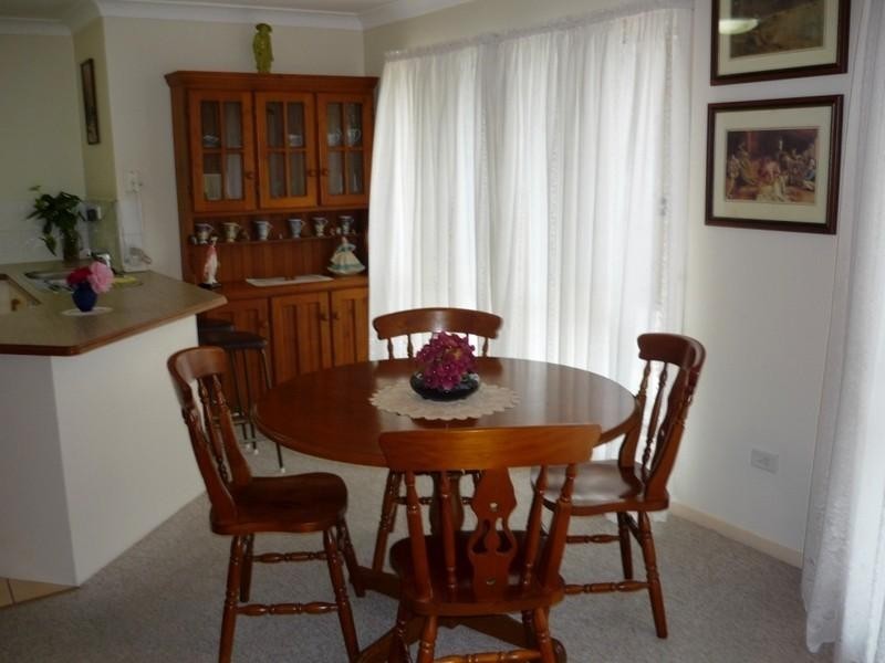 2/12 McAneny Street, Redcliffe QLD 4020