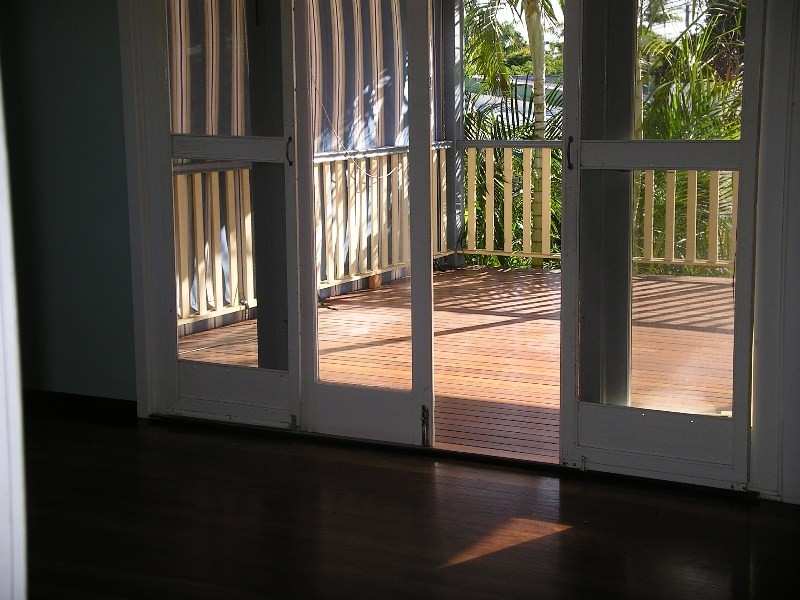 7 Fernlea Street, Scarborough QLD 4020