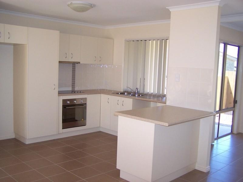 6b Elizabeth Gardens, Clontarf QLD 4019