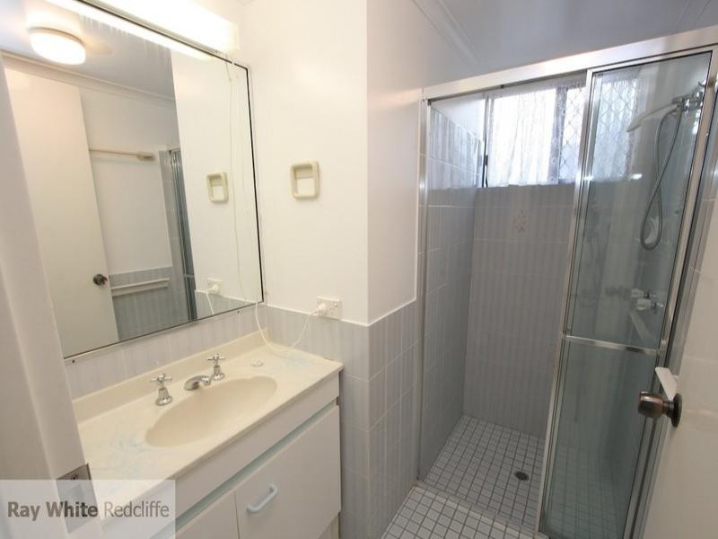 2/13 Meredith Street, Redcliffe QLD 4020