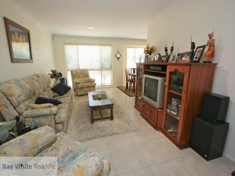 37 Oyster Point Esplanade, Scarborough QLD 4020