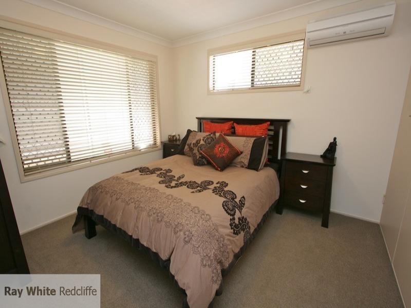 37 Oyster Point Esplanade, Scarborough QLD 4020