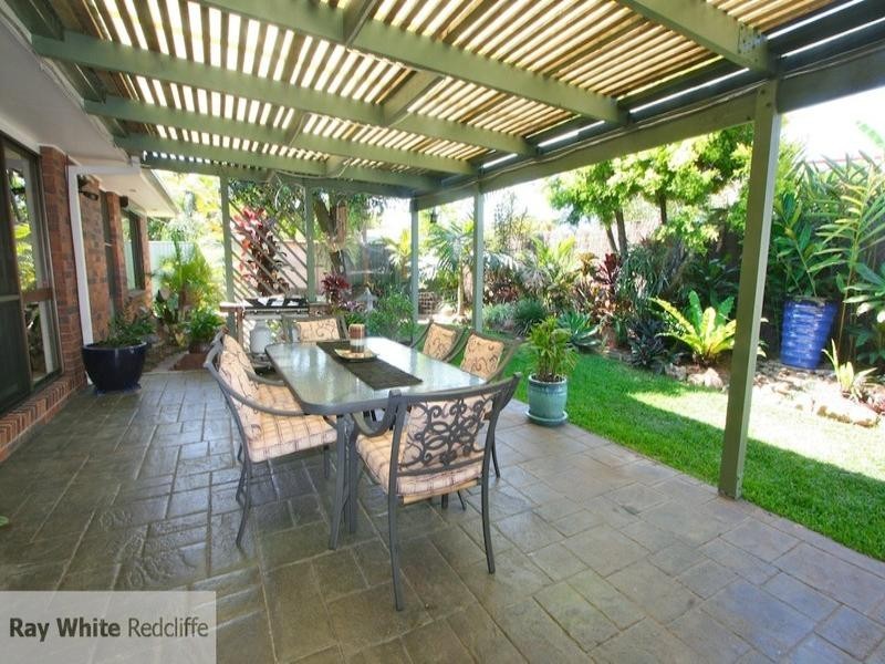 37 Oyster Point Esplanade, Scarborough QLD 4020
