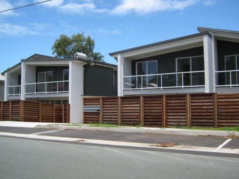 19-21 Shields Street, Redcliffe QLD 4020