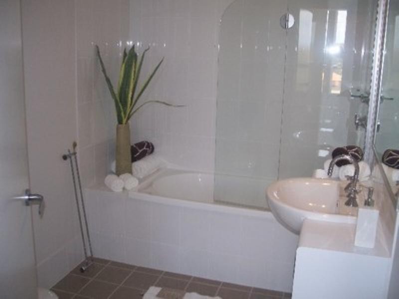 27/1 McNaughton Street, Redcliffe QLD 4020