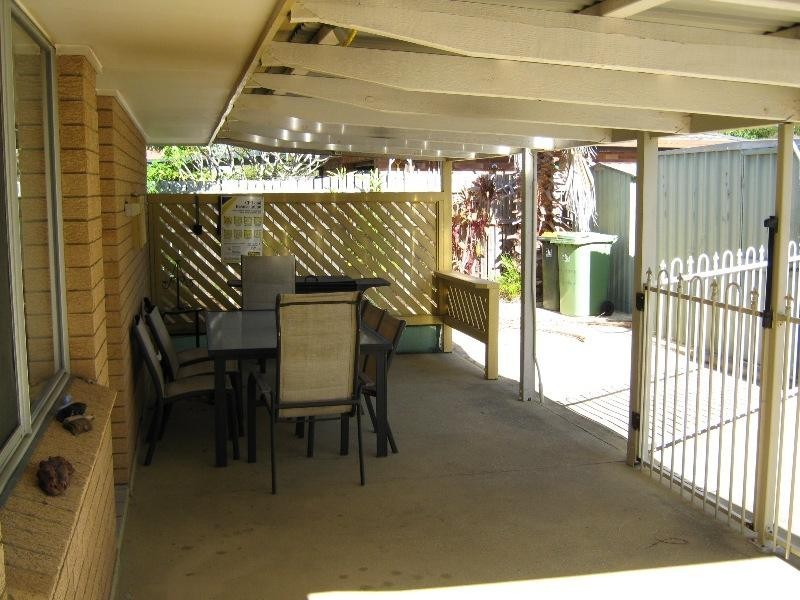 19 La Salle Drive, Scarborough QLD 4020