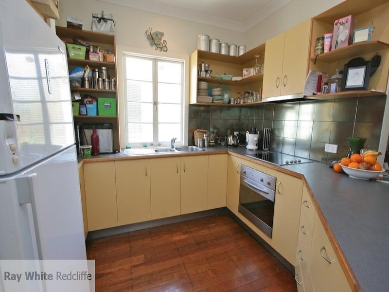 42 Donkin Street, Scarborough QLD 4020