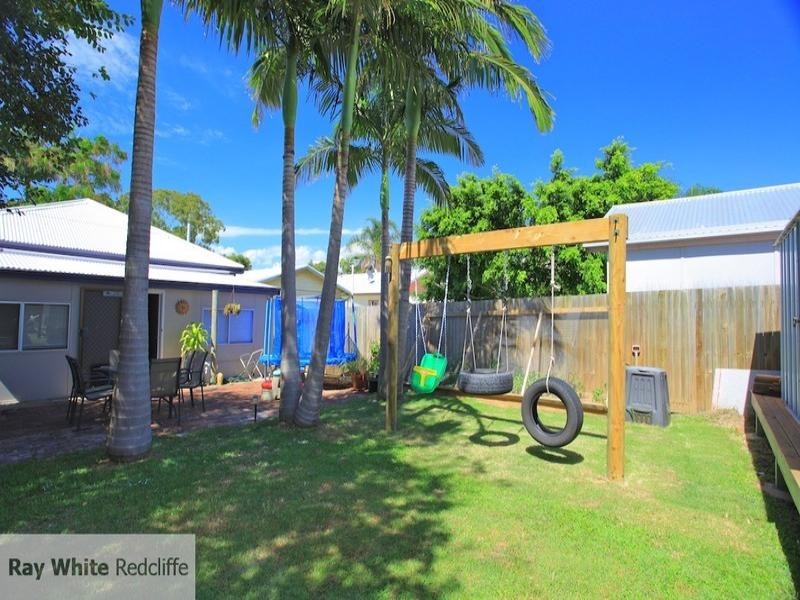 32 Bailey Street, Woody Point QLD 4019