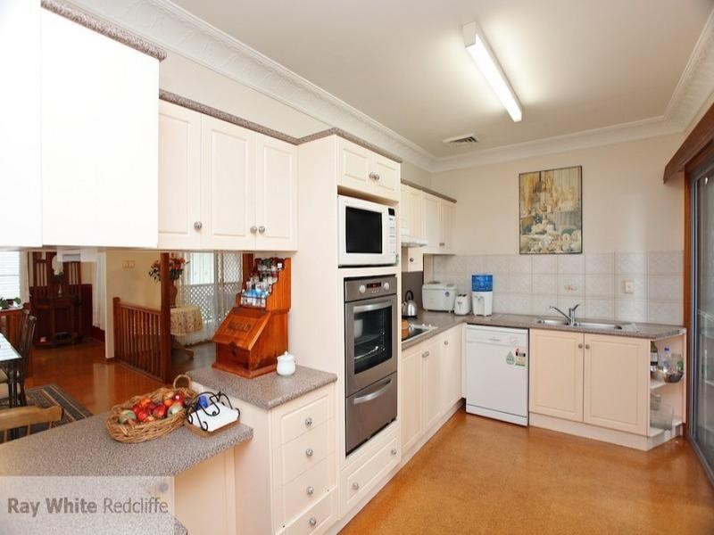 468 Oxley Avenue, Redcliffe QLD 4020