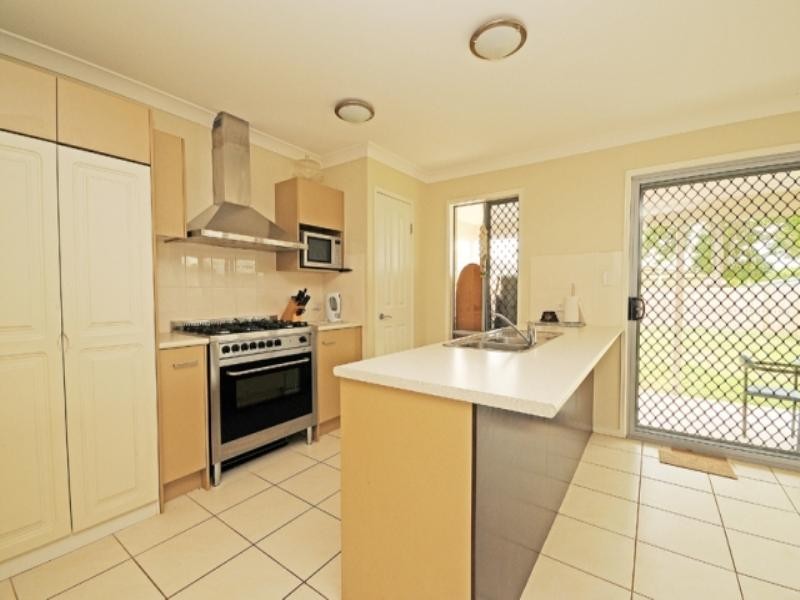 65a Victoria Avenue, Woody Point QLD 4019