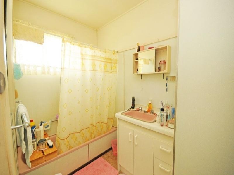 67 Deans Street, Margate QLD 4019