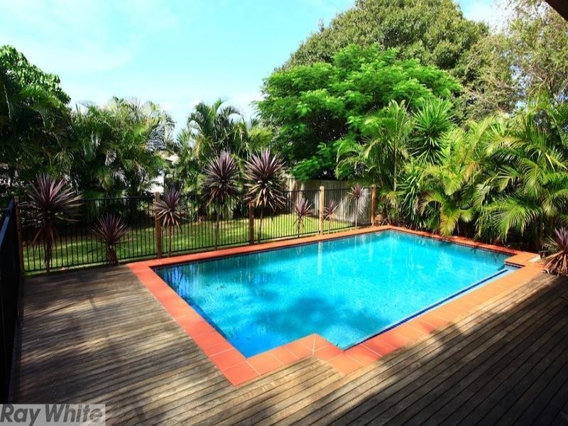 37 Bailey Street, Woody Point QLD 4019