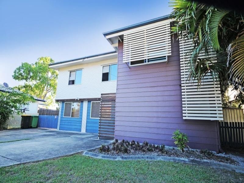 13 Grace Street, Scarborough QLD 4020