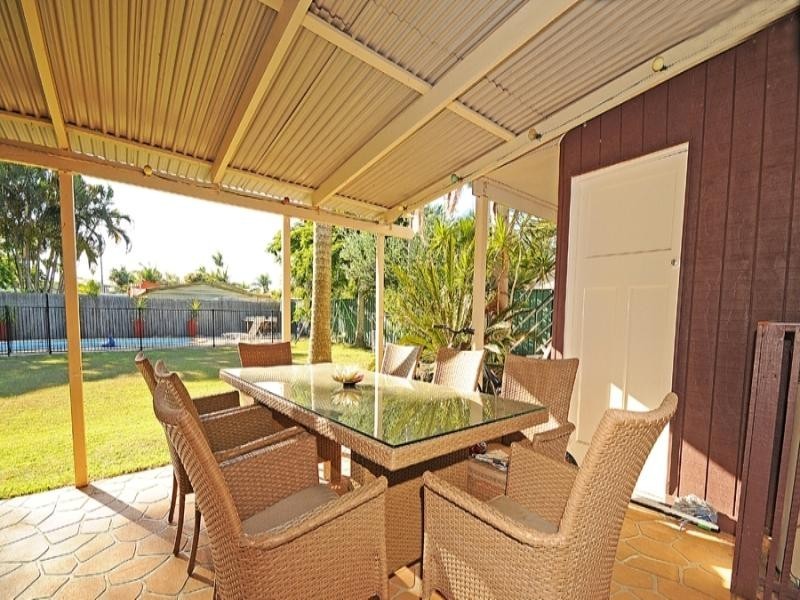 13 Grace Street, Scarborough QLD 4020