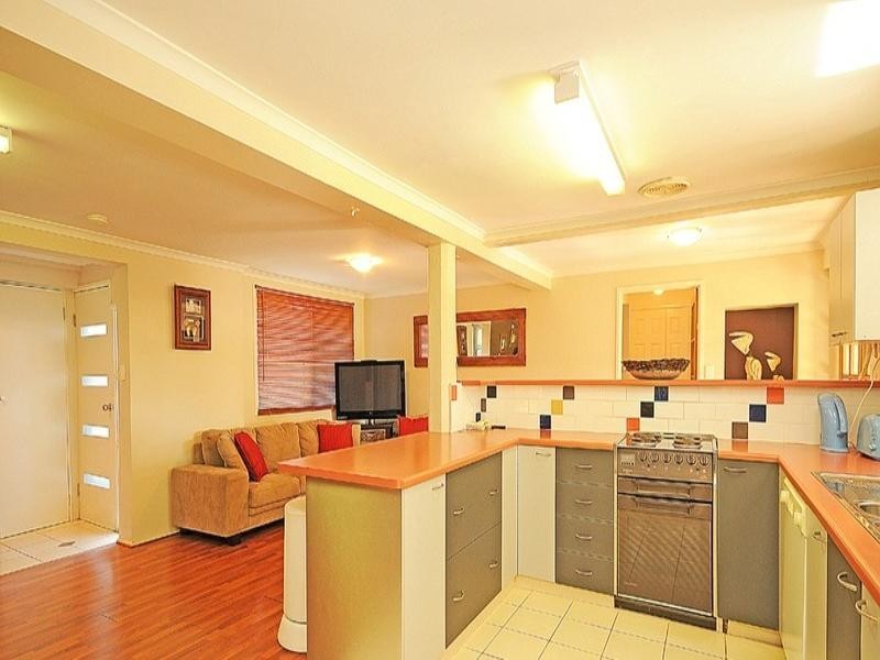 13 Grace Street, Scarborough QLD 4020