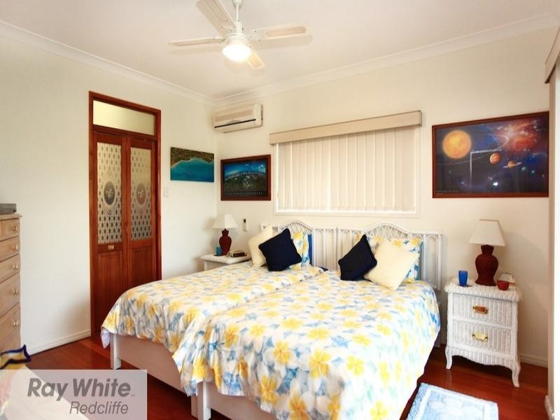 22 Oyster Point Esplanade, Scarborough QLD 4020