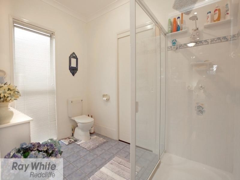 22 Oyster Point Esplanade, Scarborough QLD 4020