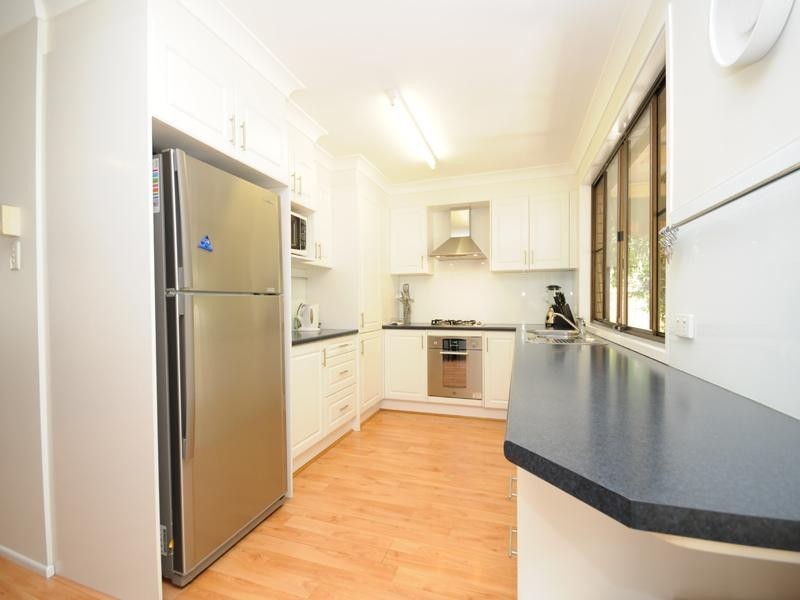 5 Streeton Court, Rothwell QLD 4022