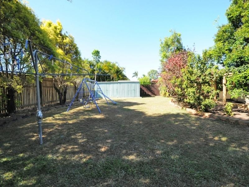 5 Streeton Court, Rothwell QLD 4022