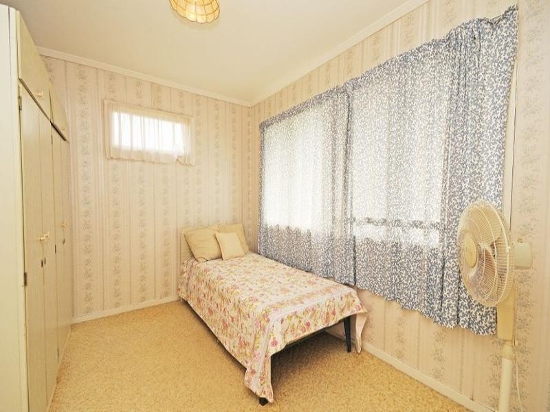 10 Porter Street, Redcliffe QLD 4020