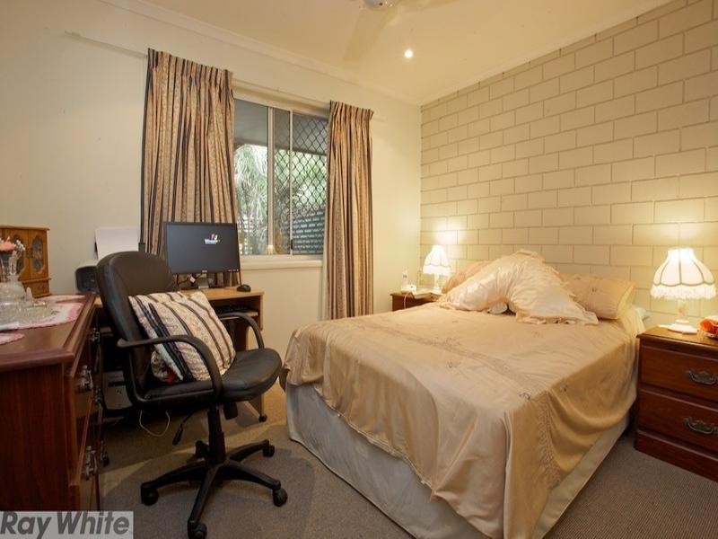 2/11 Grant Street, Redcliffe QLD 4020