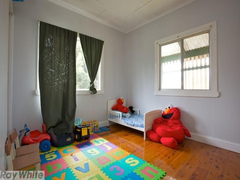 17 Maryborough Terrace, Scarborough QLD 4020