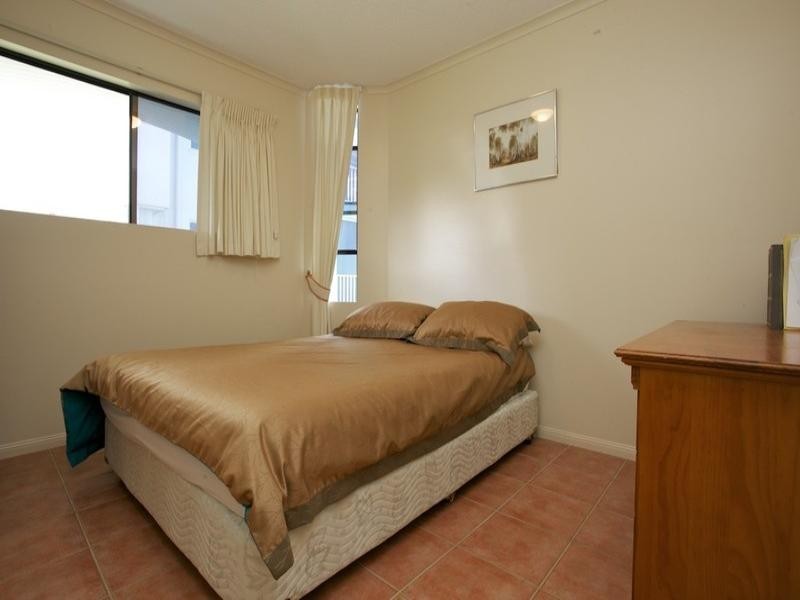 5/51 Landsborough Avenue, Scarborough QLD 4020