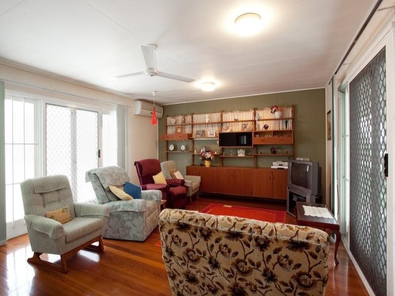 6 Macfarlane Street, Kippa-ring QLD 4021