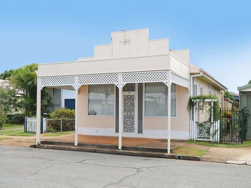 70 King Street, Woody Point QLD 4019