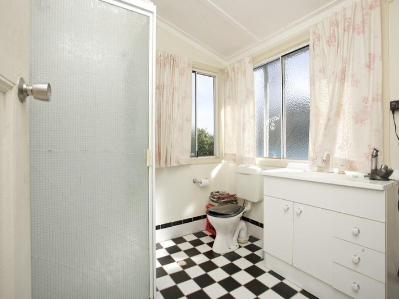 33 Cowen Street, Margate QLD 4019