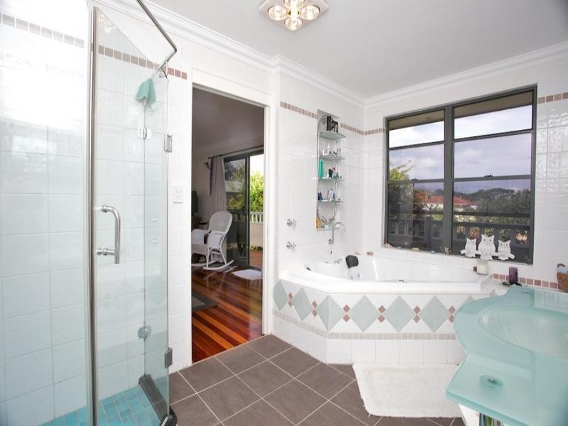 26 Hill Parade, Clontarf QLD 4019