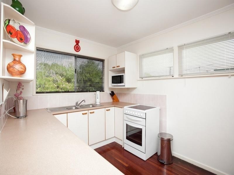 93 Laura Street, Clontarf QLD 4019