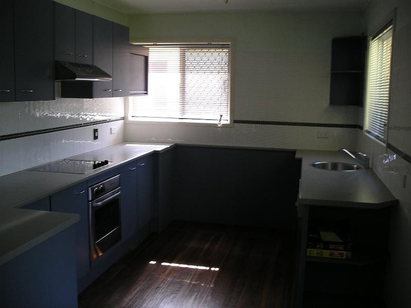 42 Palmtree Avenue, Scarborough QLD 4020